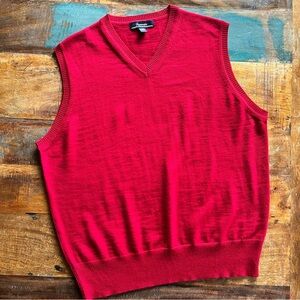 Façonnable Men’s 100% Red Merino Wool Vest Classic Knitwear Vest Size L